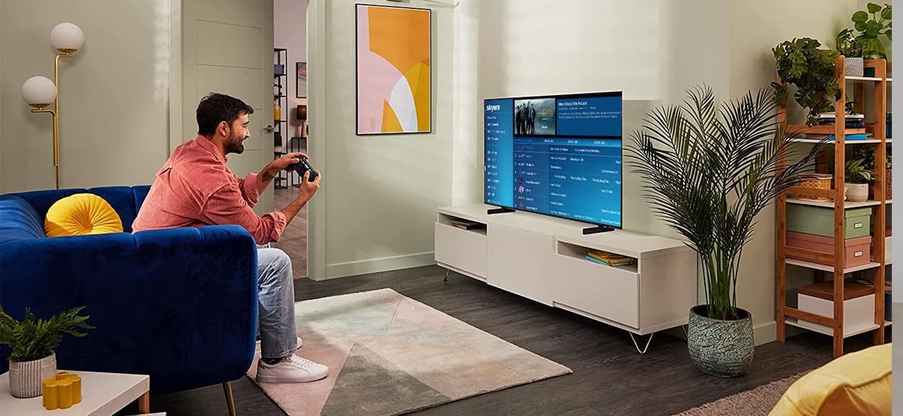 Premium IPTV Streaming Service - 9800+ Live TV Channels and Movies